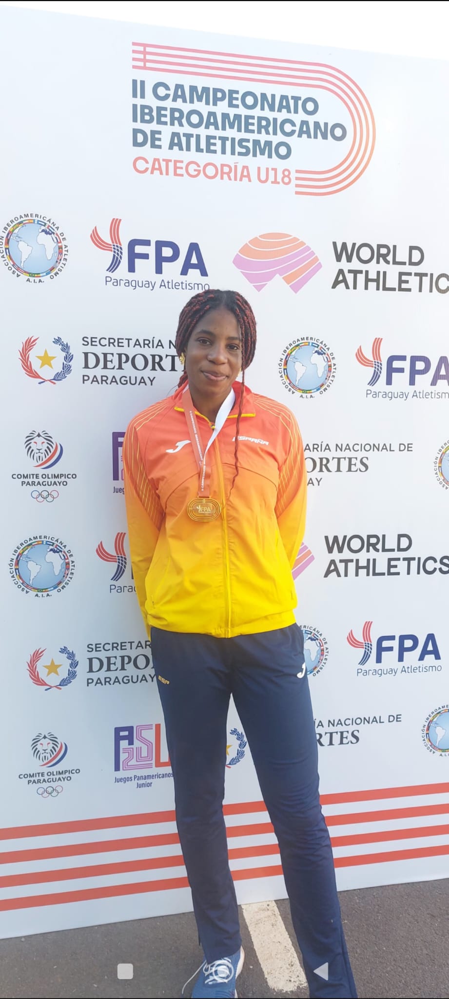 Doblete dorado para Gift Okunrobo en el Iberoamericano Sub-18